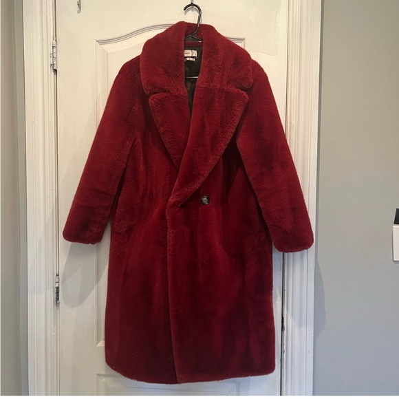 Mango red faux fur coat - Picture 2 of 2